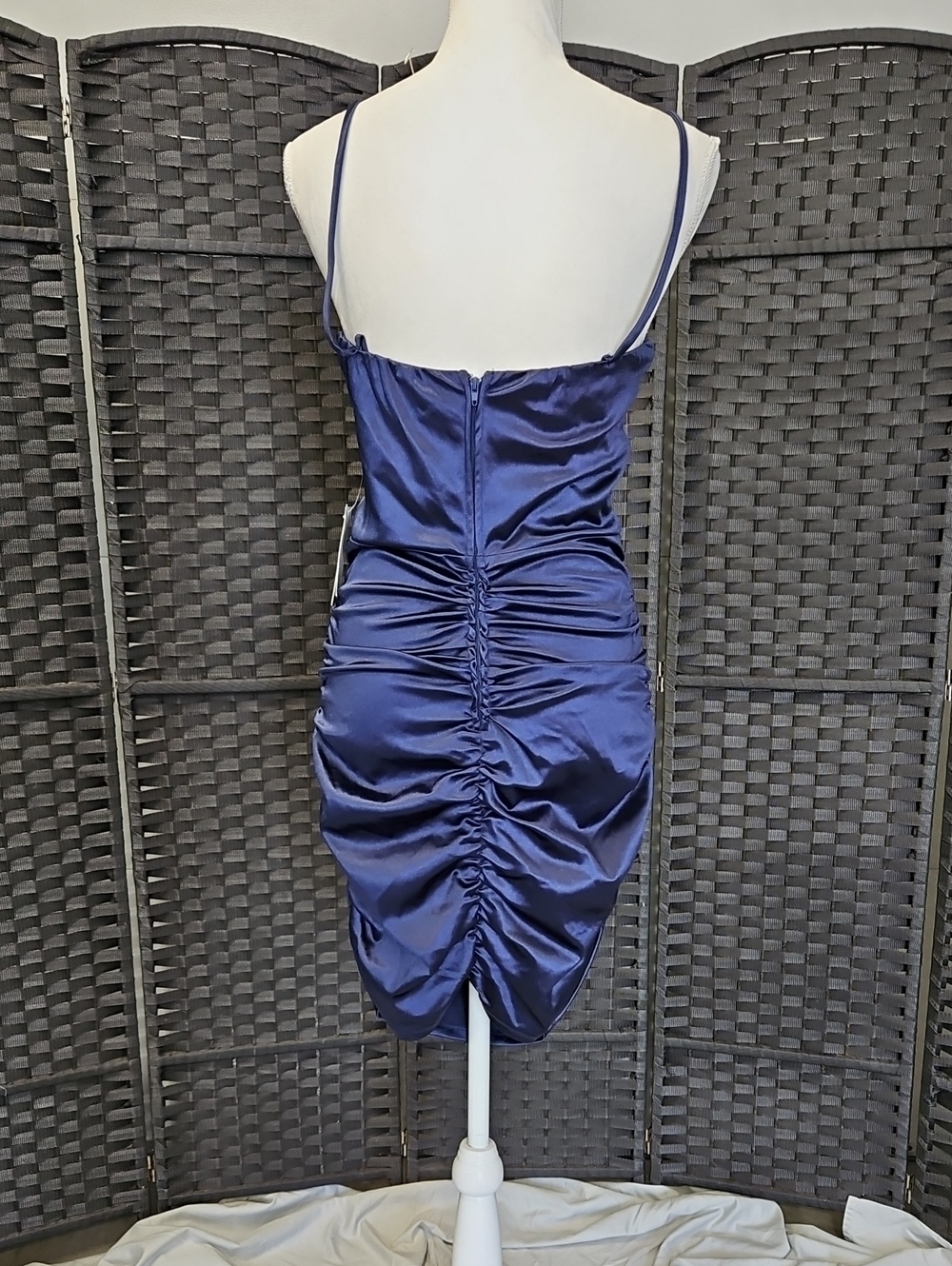 Size L Jr. 9-11-13 navy high shine ruched bodycon dress by Speechless NWT - Picture 7 of 13
